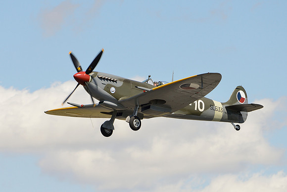 Spitfire IX SL633