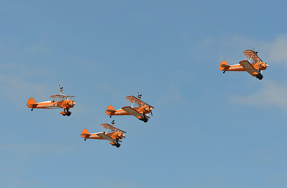 Breitling Wingwalkers - Boeing Stearman A75